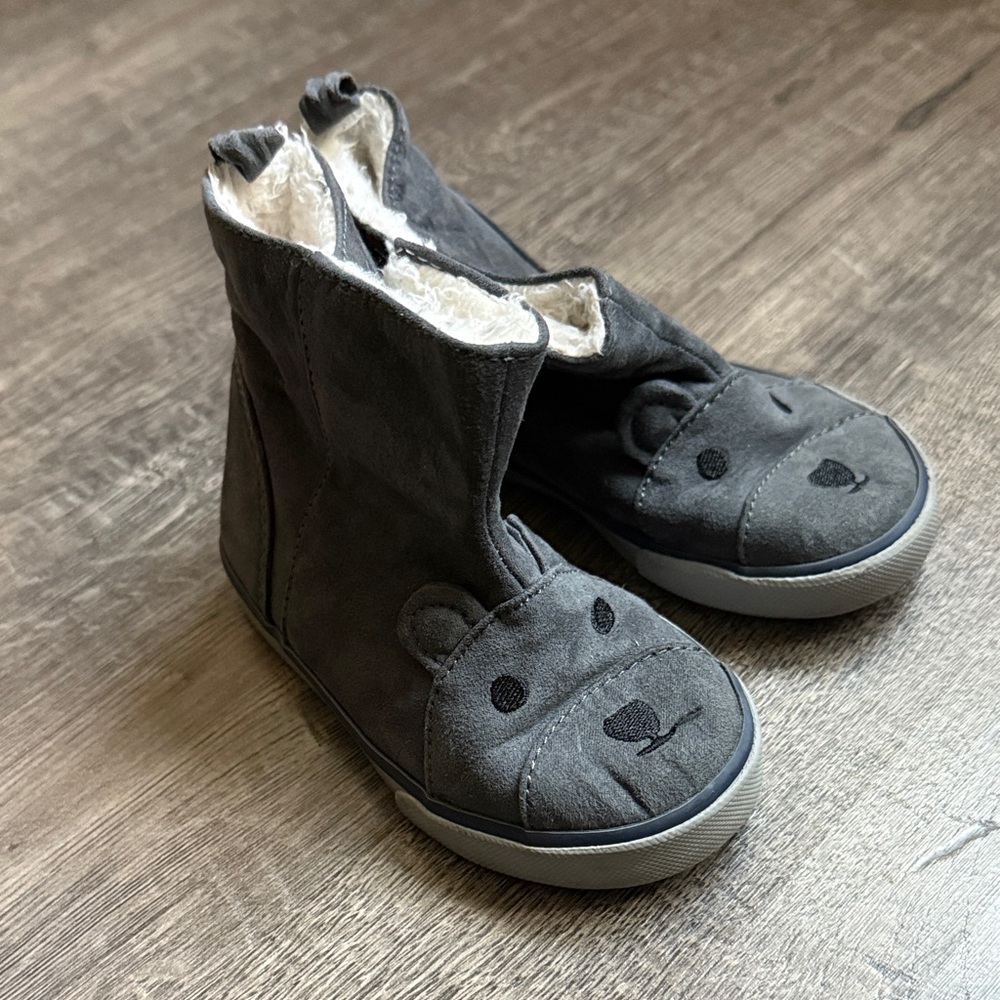 Gymboree Gray Bear Face Kids Boots